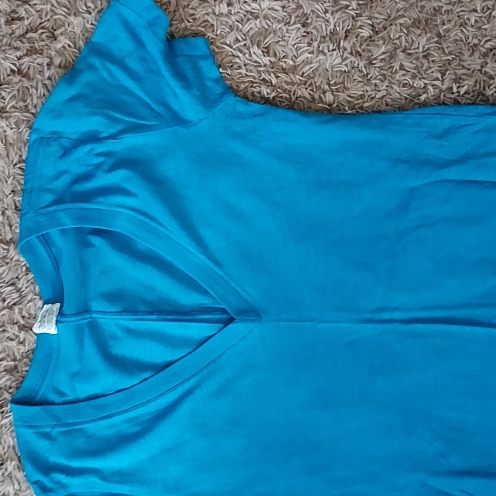 PINK Victorias Secret T-Shirt - Picture 2 of 5